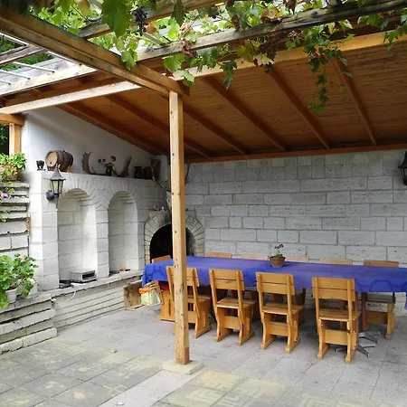 Retro - 19th Century Balçık