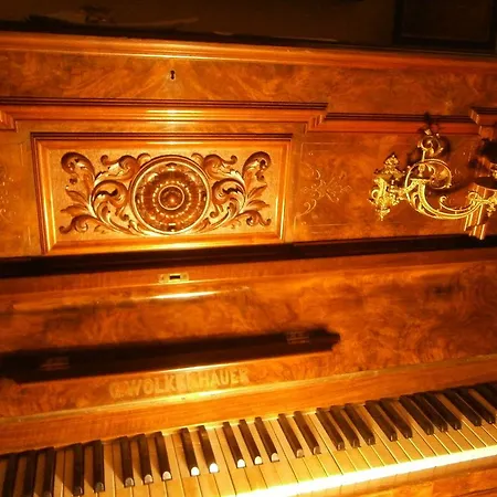 Retro - 19th Century