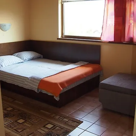 Retro - 19th Century Guest house